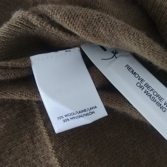 Ann Taylor wool sleeveless sweater top olive green Small Petite buttons - Picture 12 of 15